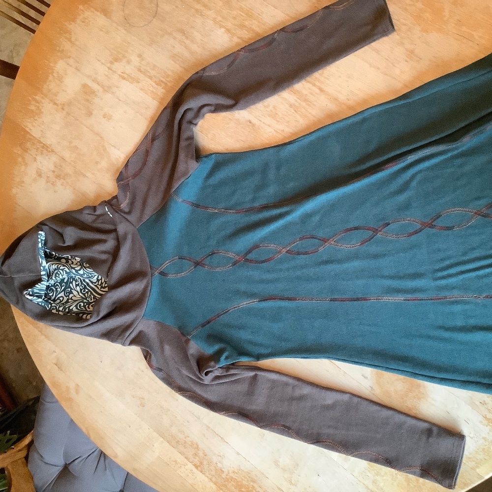Small Laura Hlavac hooded dress